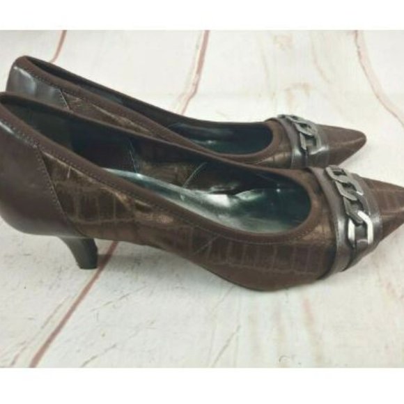 Anne Klein Kitten Heel Croc Print Shoe - Picture 2 of 5